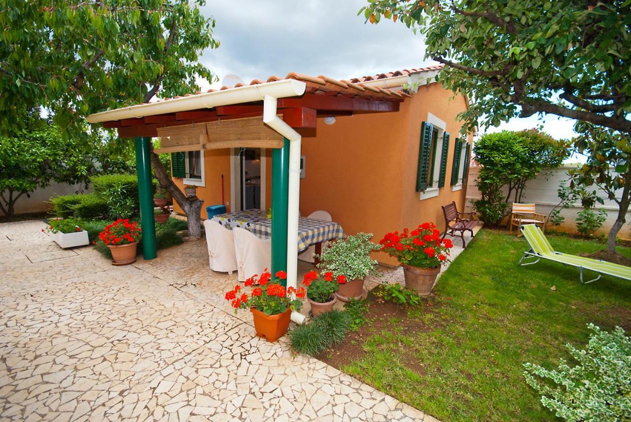 Guest House Bizjak Vinkuran Exterior photo