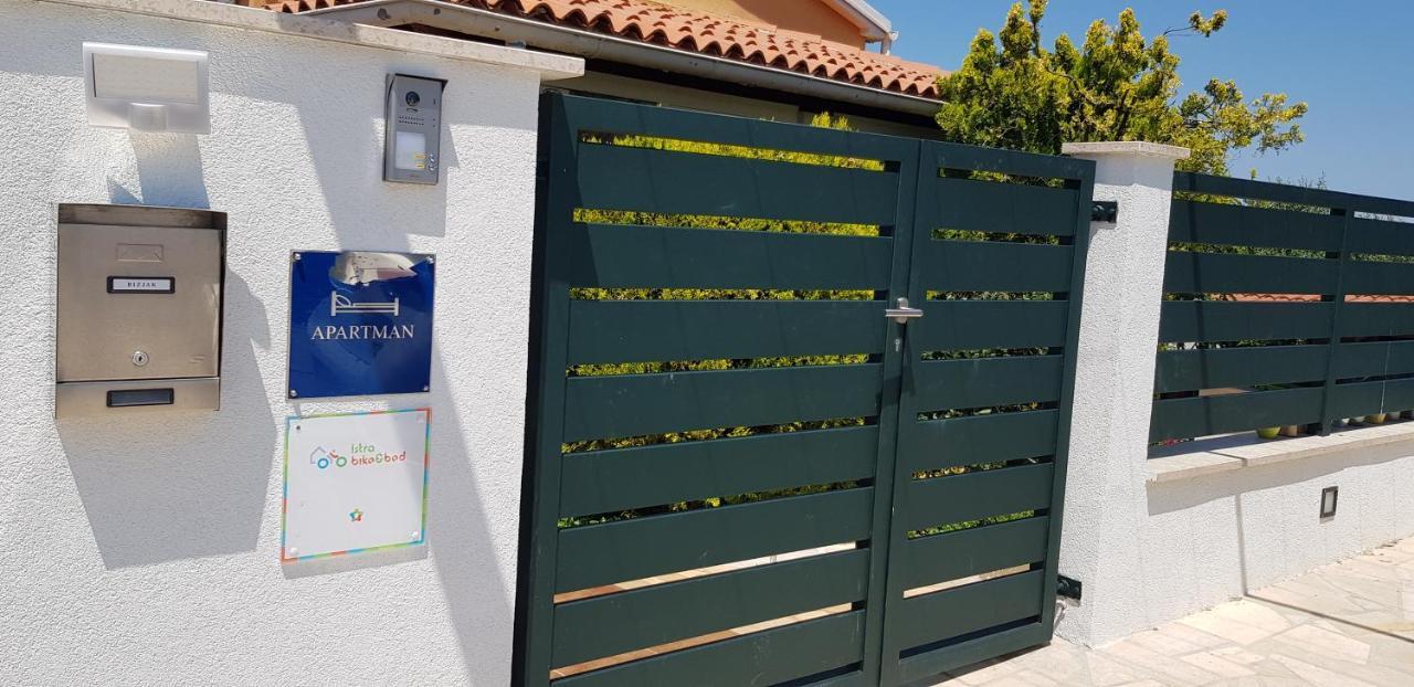 Guest House Bizjak Vinkuran Exterior photo