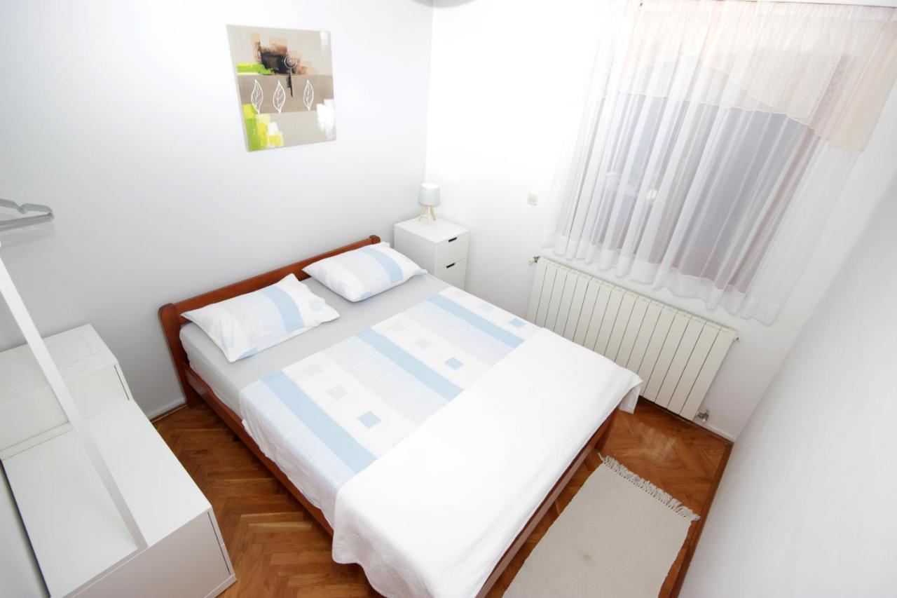 Guest House Bizjak Vinkuran Exterior photo